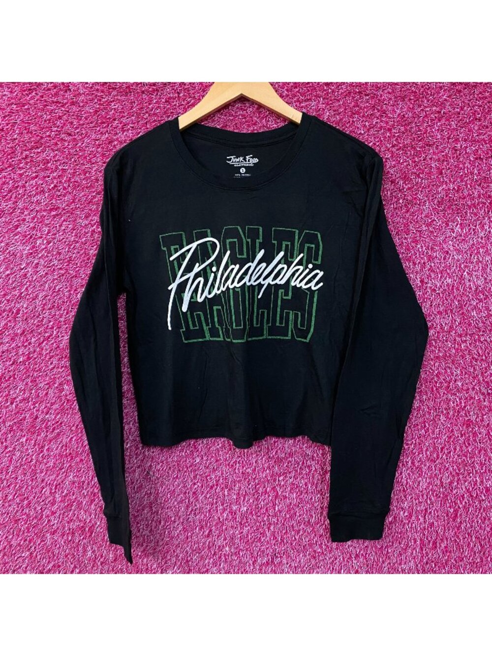 Junk Food Clothing Philadelphia Eagles Timeout Long Sleeve Crop Tee Small